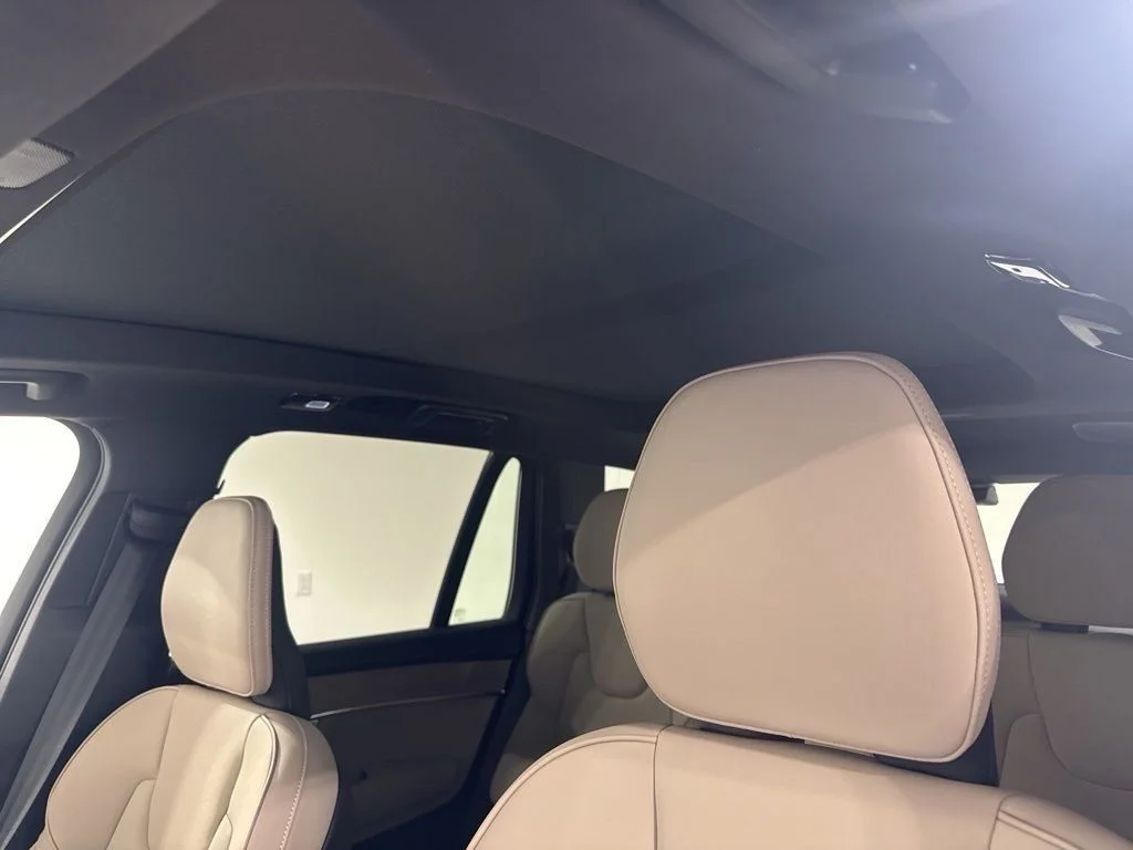 New 2026 Red Metallic Volvo T8 Plus image 16