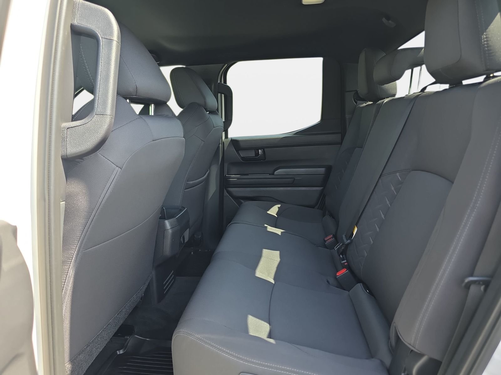 2025 Toyota Tacoma SR5 - Photo 14