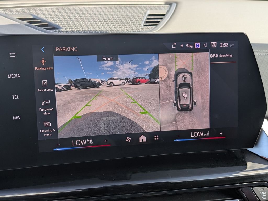 Used 2025 White BMW xDrive28i image 20