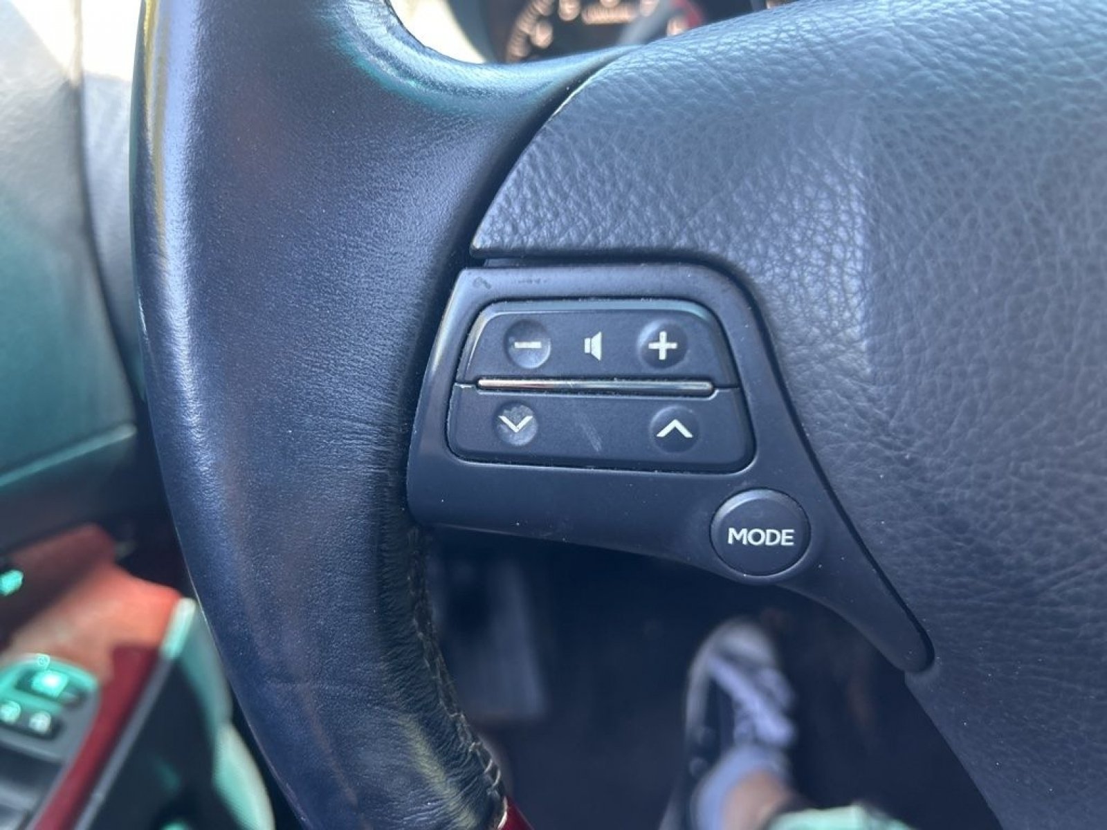 Used 2009 Obsidian Lexus 350 image 14