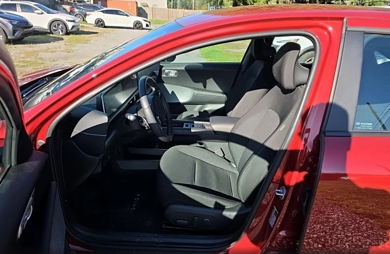 Used 2024 Ultimate Red Hyundai SE image 12