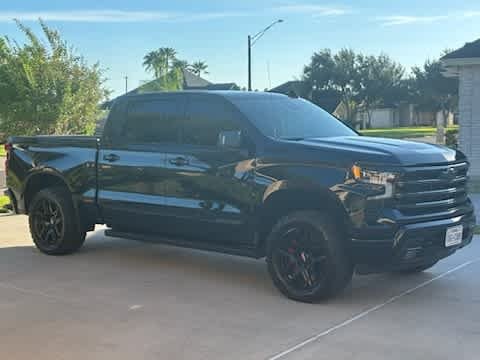 Used 2024 Black Chevrolet High Country image 4