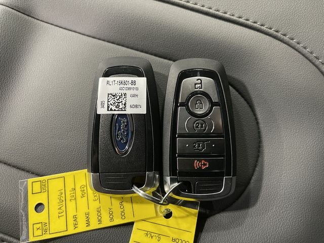 New 2026 Agate Black Metallic Ford Active image 35