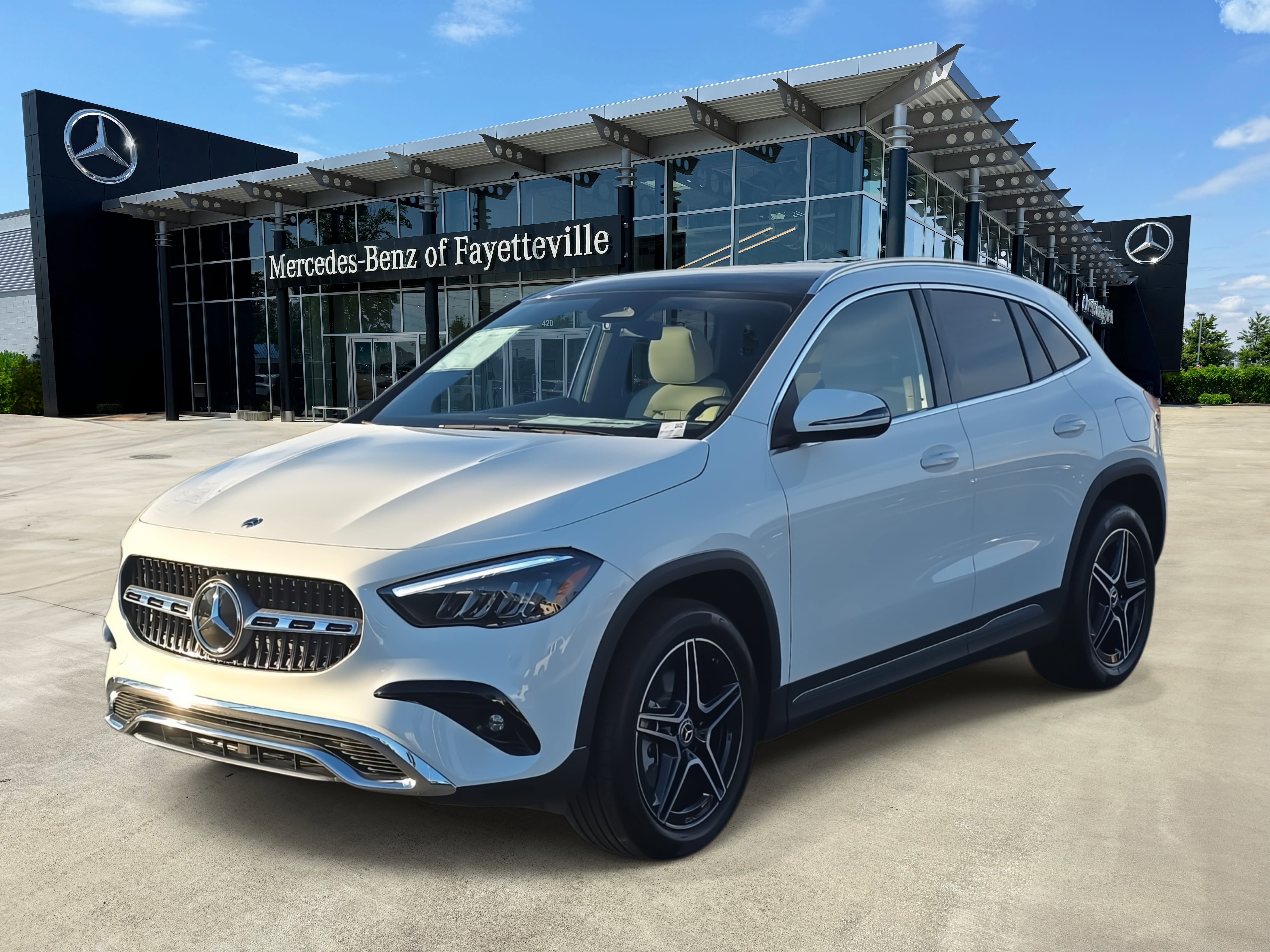 New 2026 Polar White Mercedes-Benz GLA250 image 1