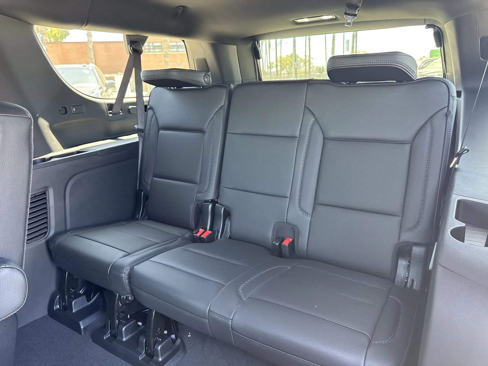 2026 GMC Yukon XL Denali - Photo 34