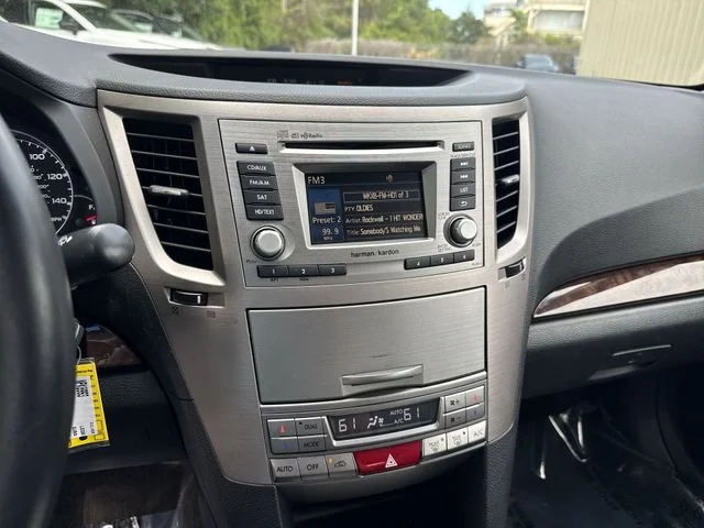 Used 2013 Silver Subaru 2.5i image 20