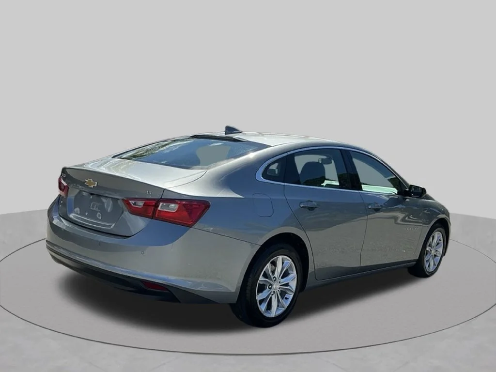 Used 2024 Gray Chevrolet LT image 10