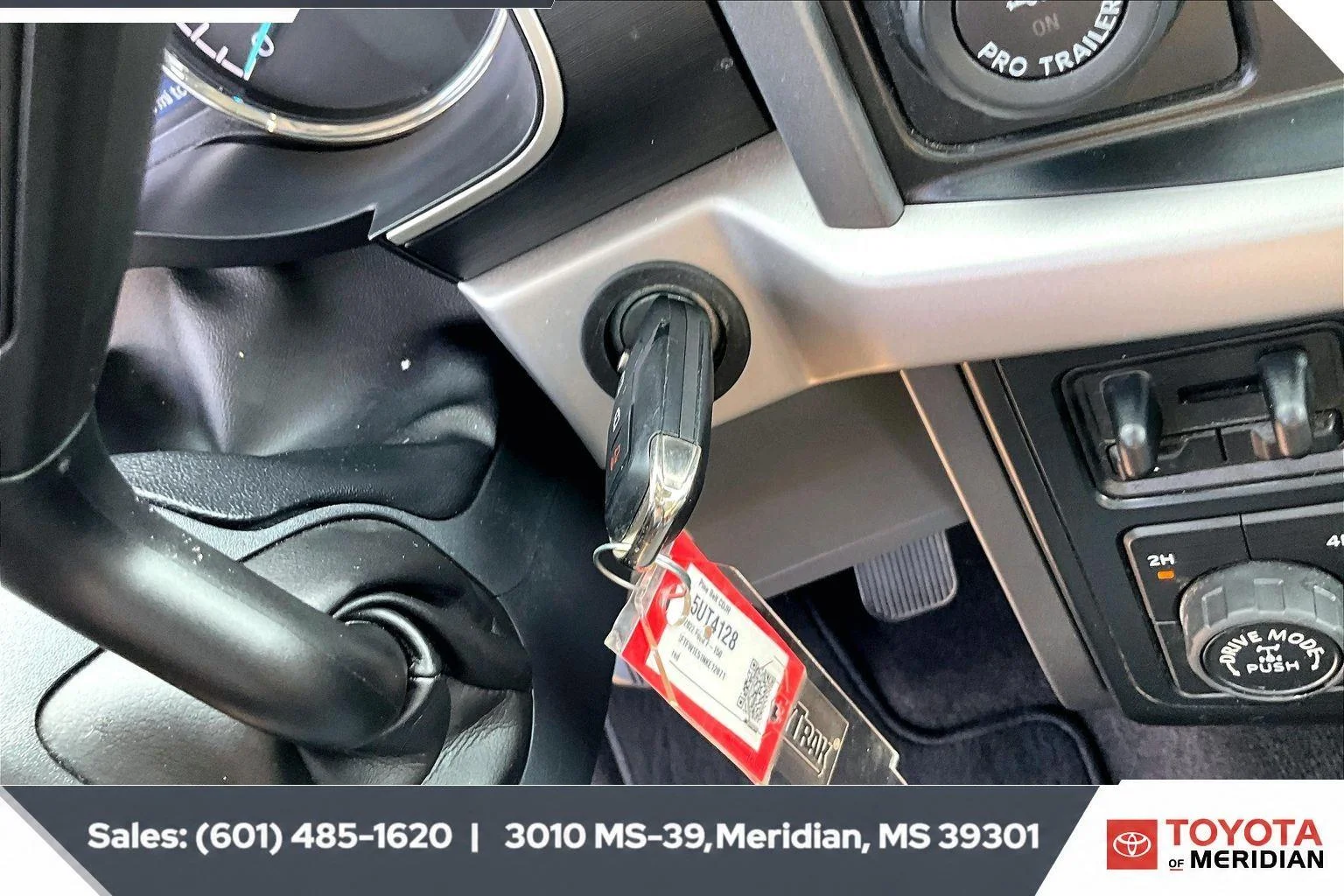 Used 2022 Race Red Ford XLT image 9