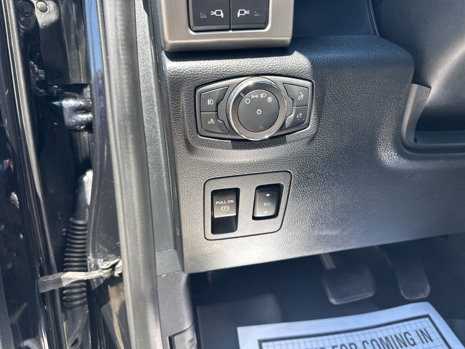 Used 2020 Black Ford Platinum image 19