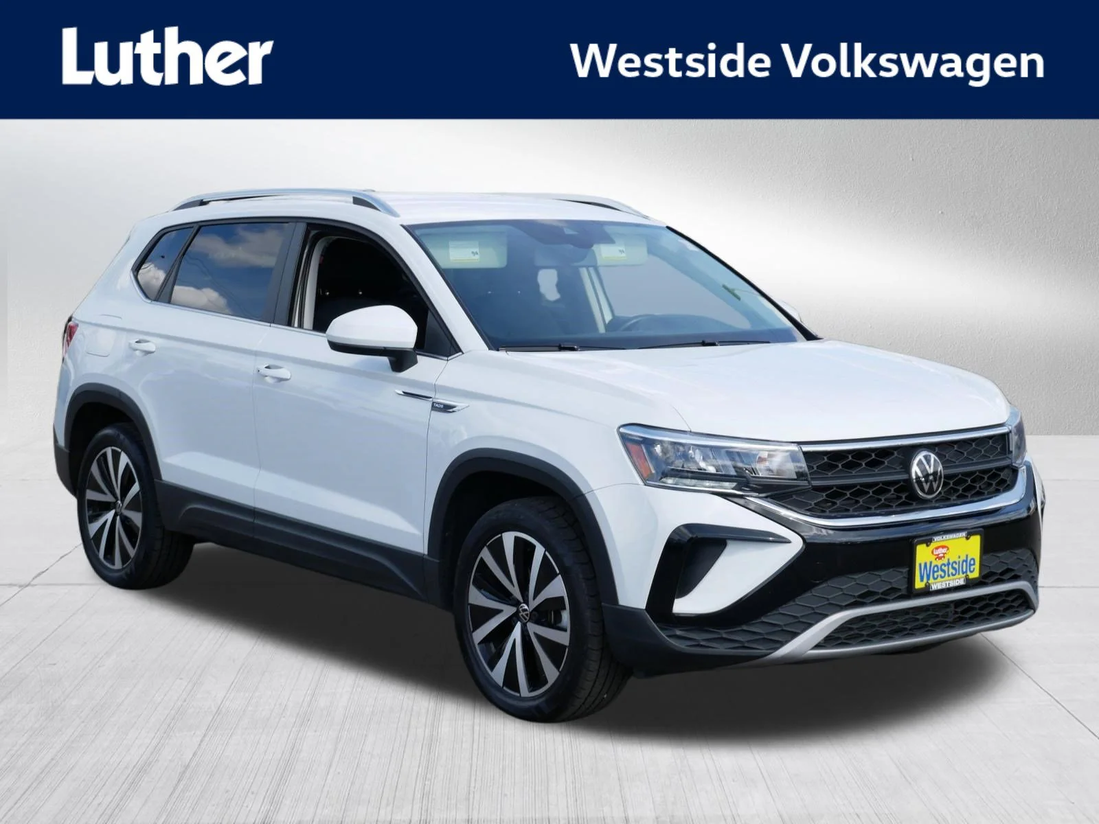 2022 Volkswagen Taos 1.5T SE 4Motion's photo