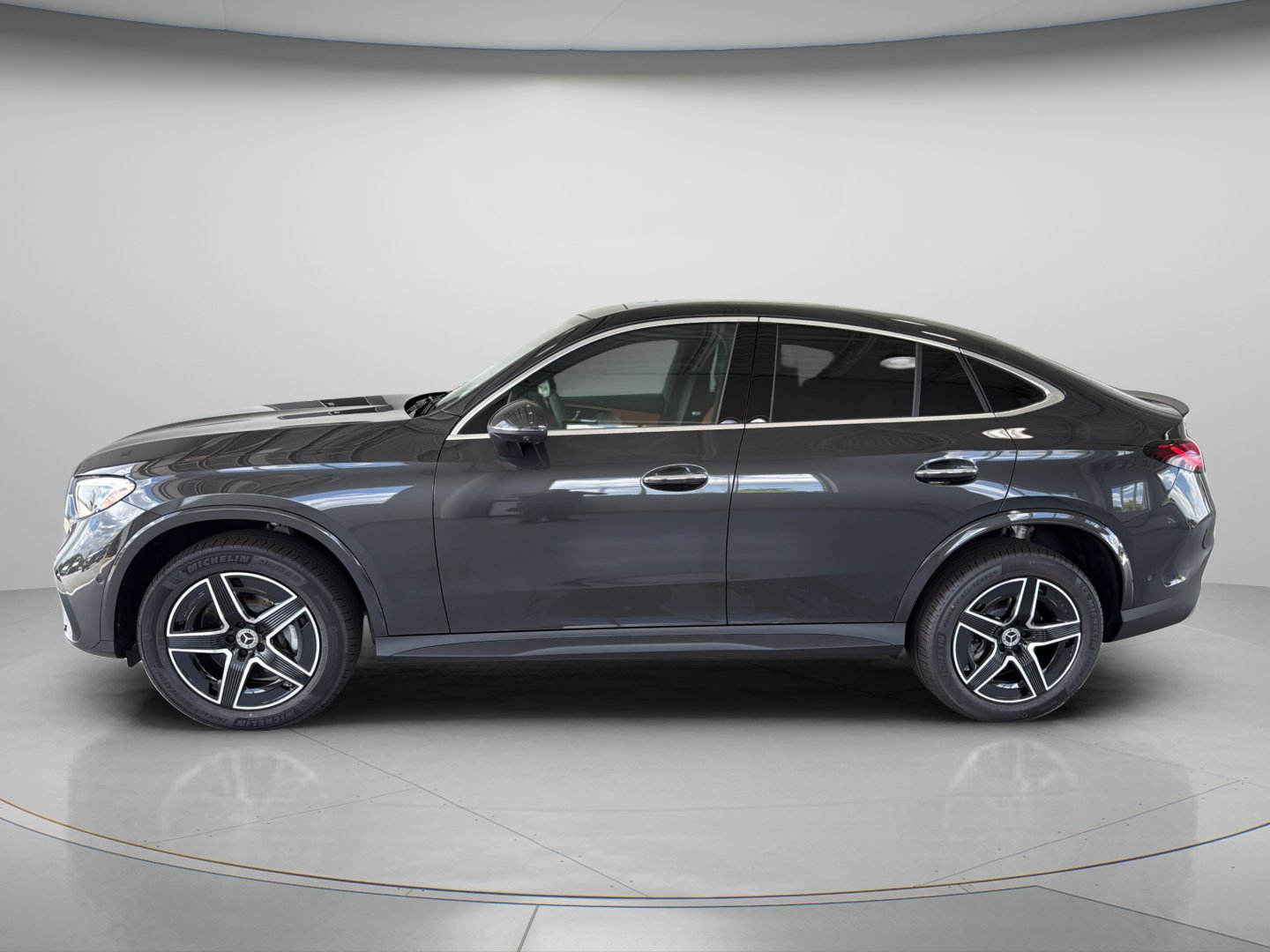 New 2026 Graphite Grey Metallic Mercedes-Benz GLC 300 image 2