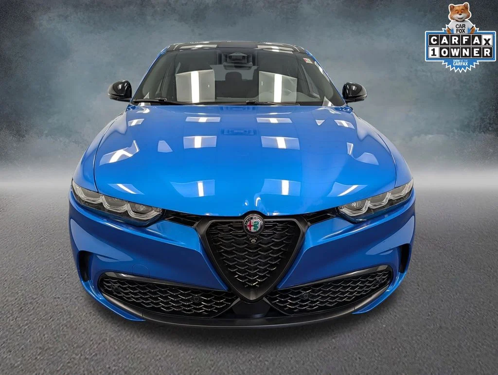 Used 2025 Blue Alfa Romeo  image 2