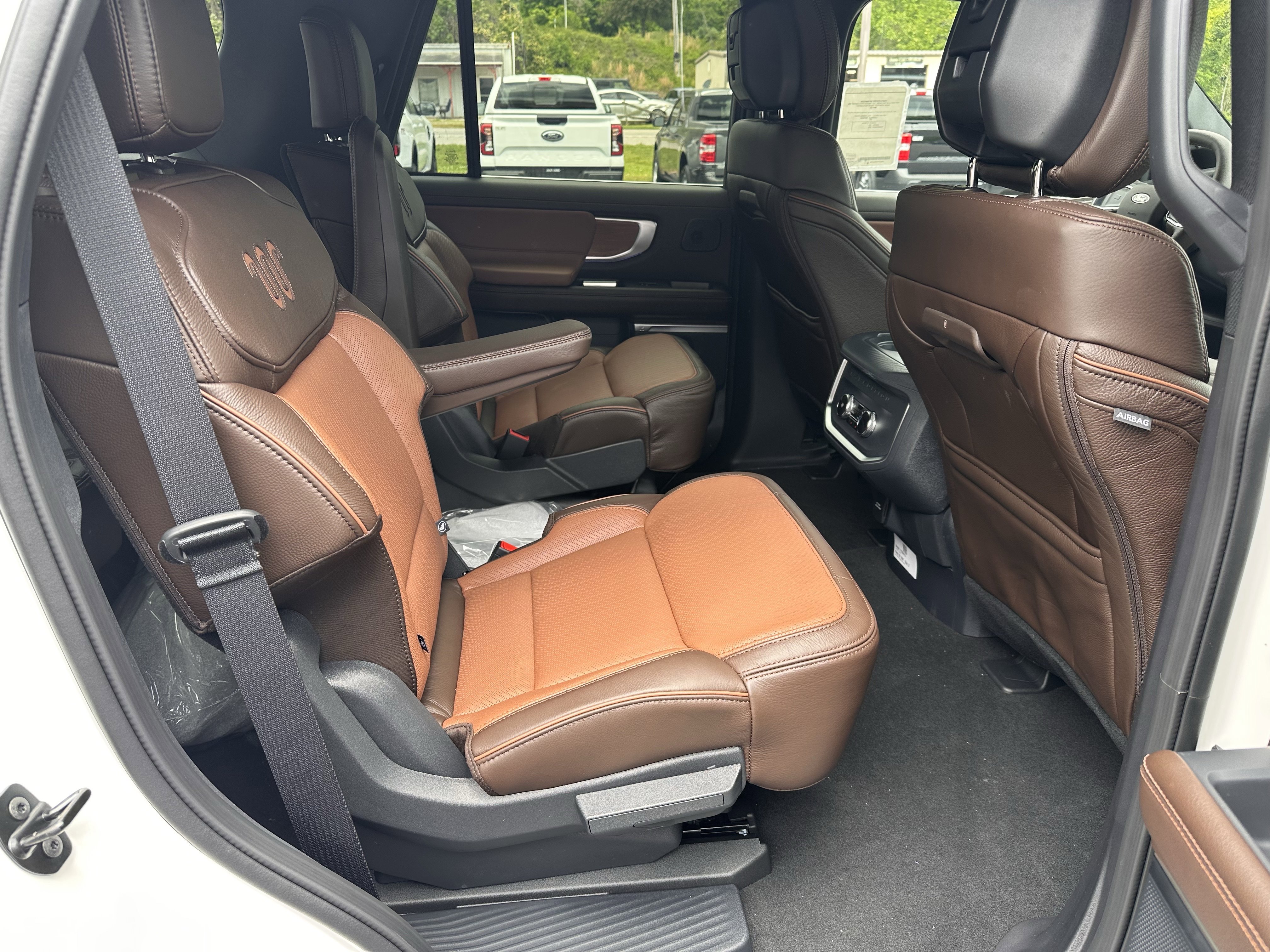 New 2026 Star White Metallic Tri-Coat Ford King Ranch® image 18