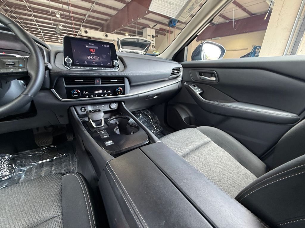 Used 2025 Black Nissan SV image 15