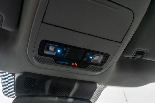 Used 2025 Iconic Silver Metallic Ford XLT image 26