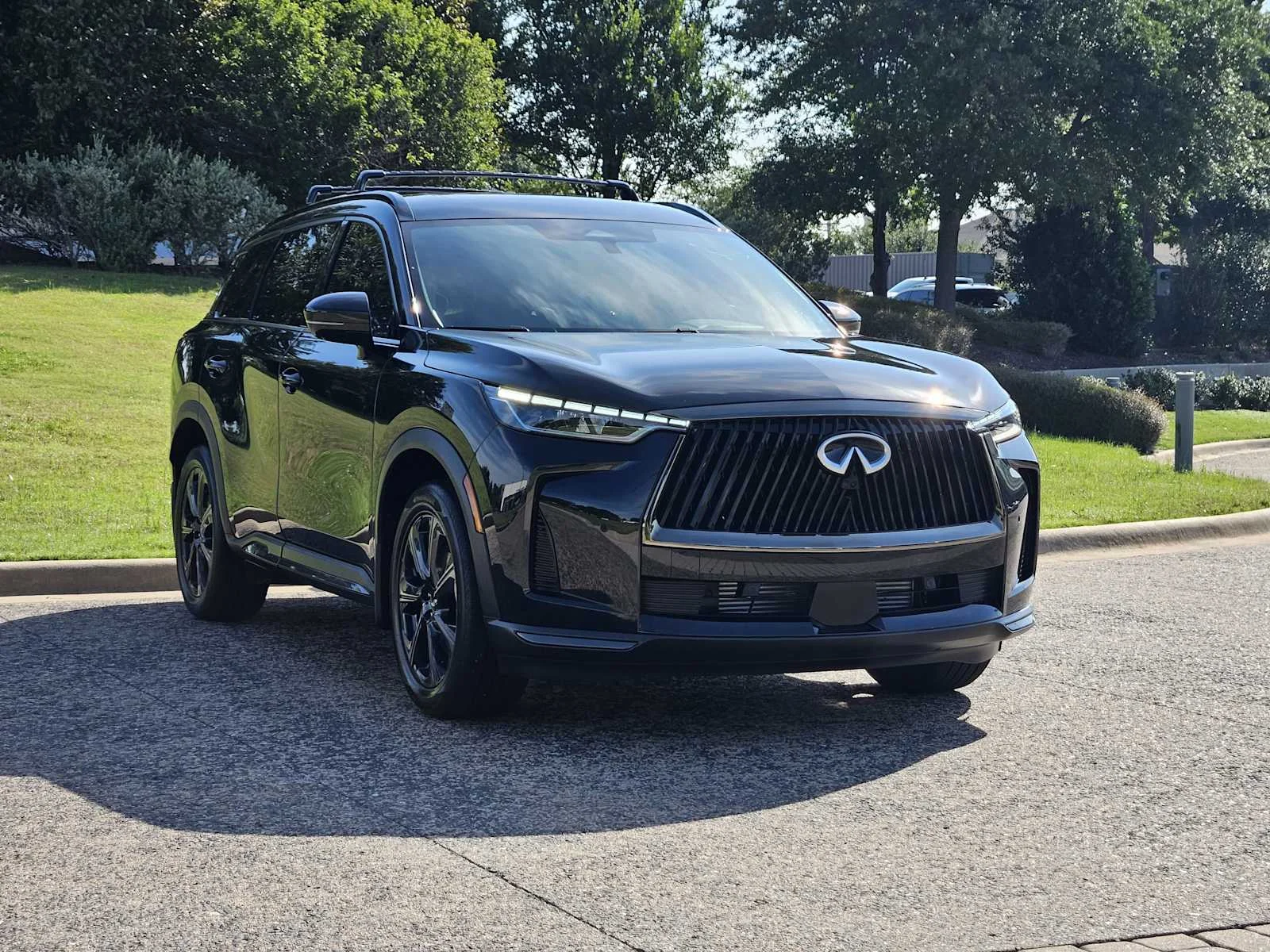 Certified Used 2026 Mineral Black INFINITI AUTOGRAPH image 4