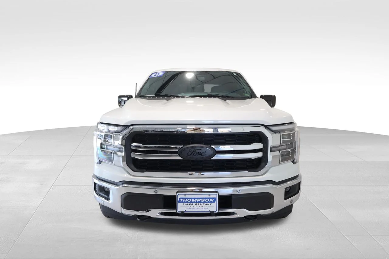 Used 2025 White Ford Lariat image 7