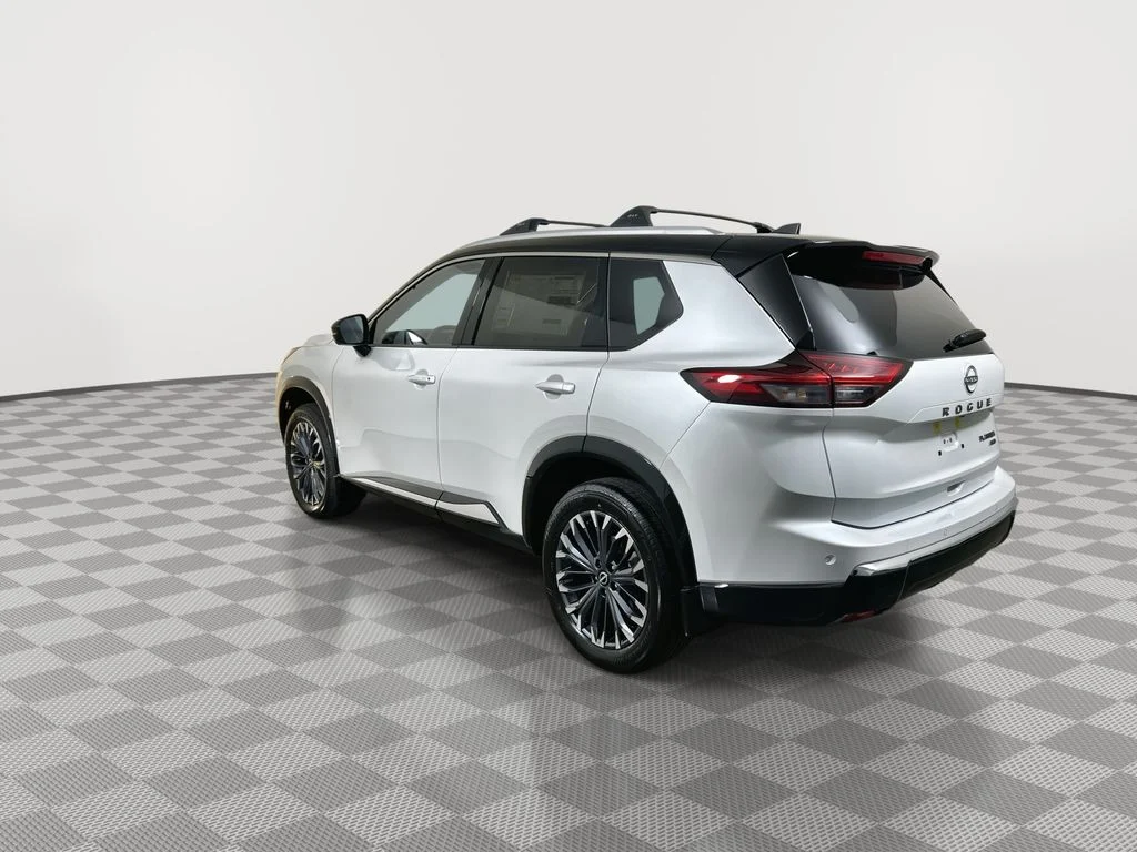 New 2026 Everest White Pearl TriCoat / Super Black Two-tone Nissan Platinum image 6