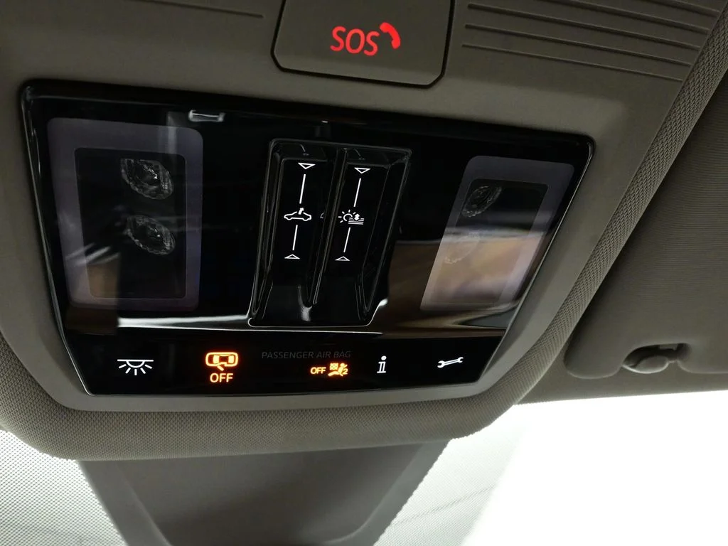 Used 2026  Volkswagen 2.0T SE w/Technology image 26