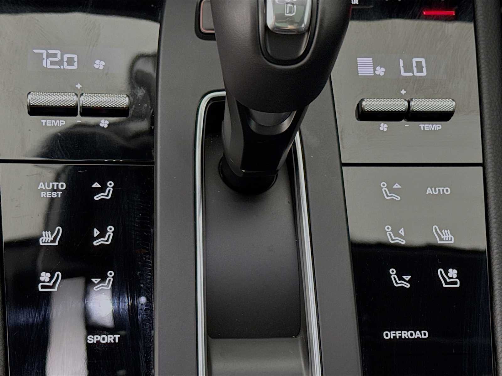 Certified Used 2025 Chalk Porsche  image 21