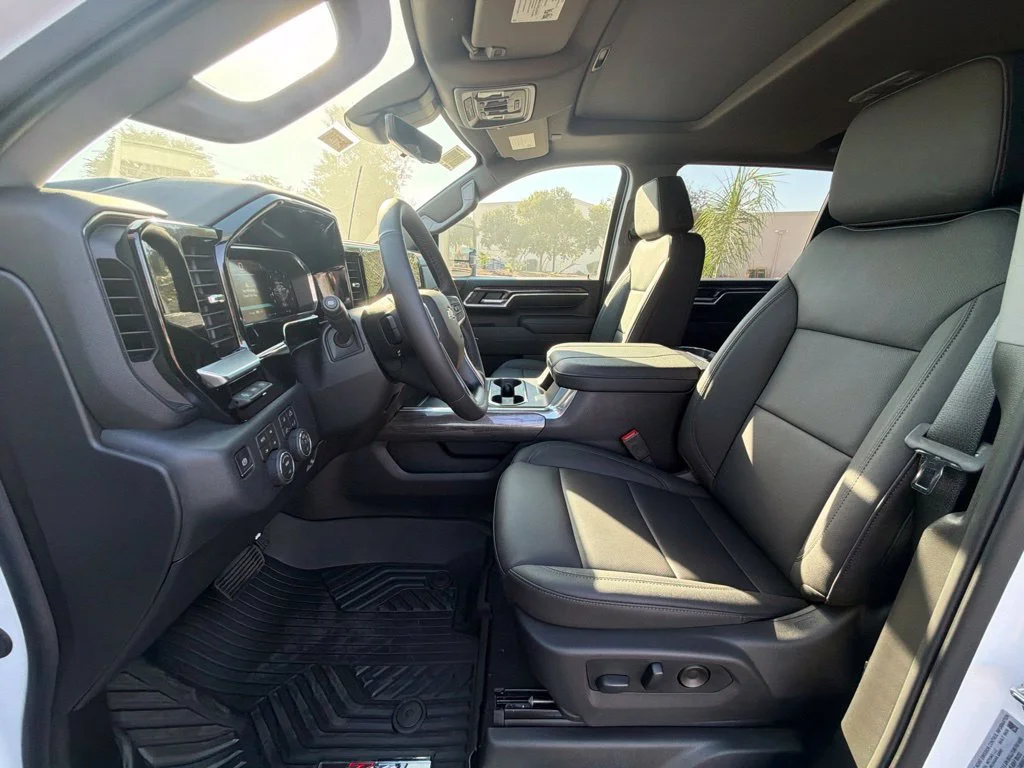 2026 Chevrolet Silverado 2500 HD LTZ - Photo 14