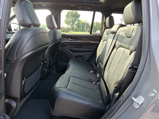 New 2027 Gray Jeep Limited image 7
