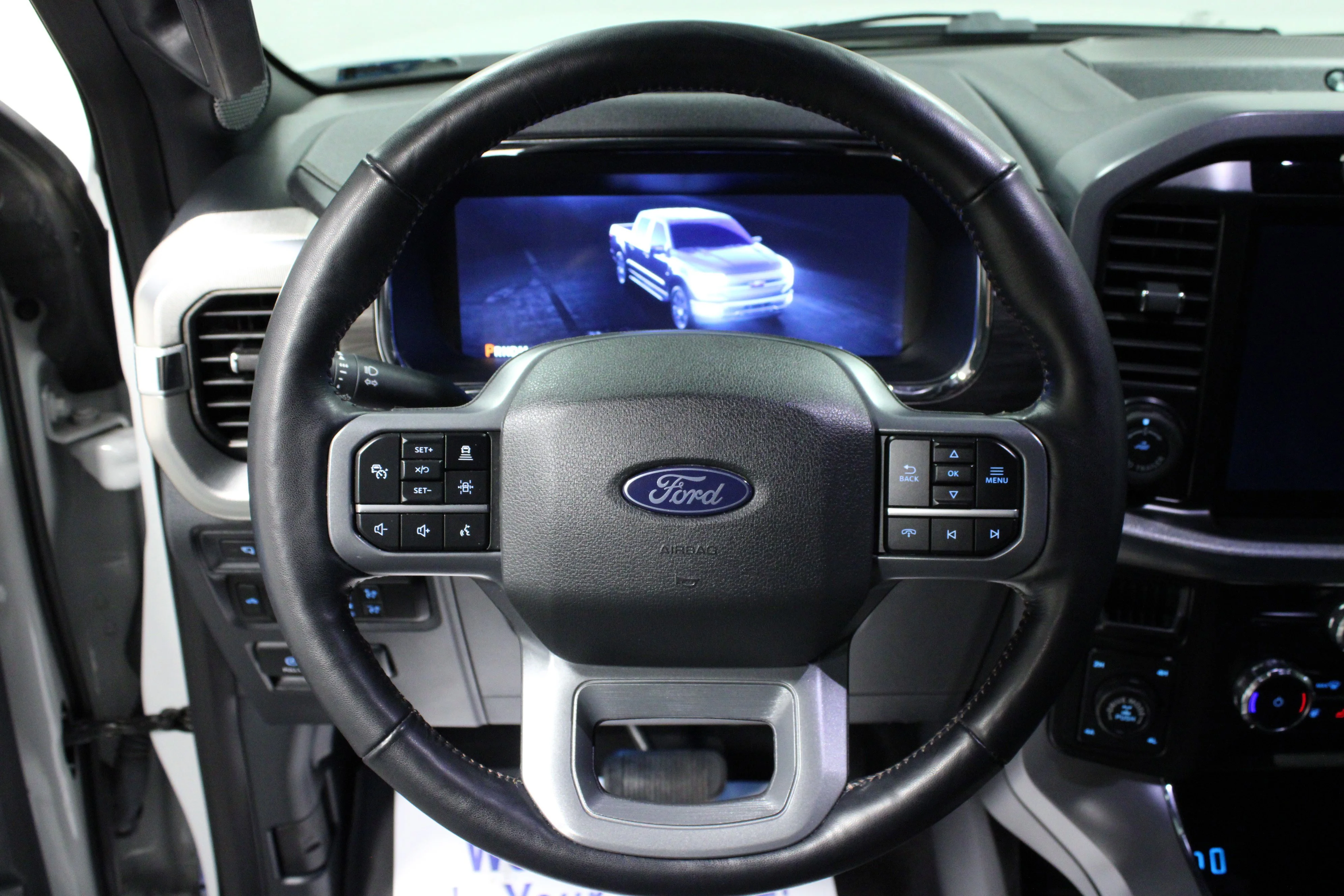 Used 2024 Avalanche Ford LARIAT image 17