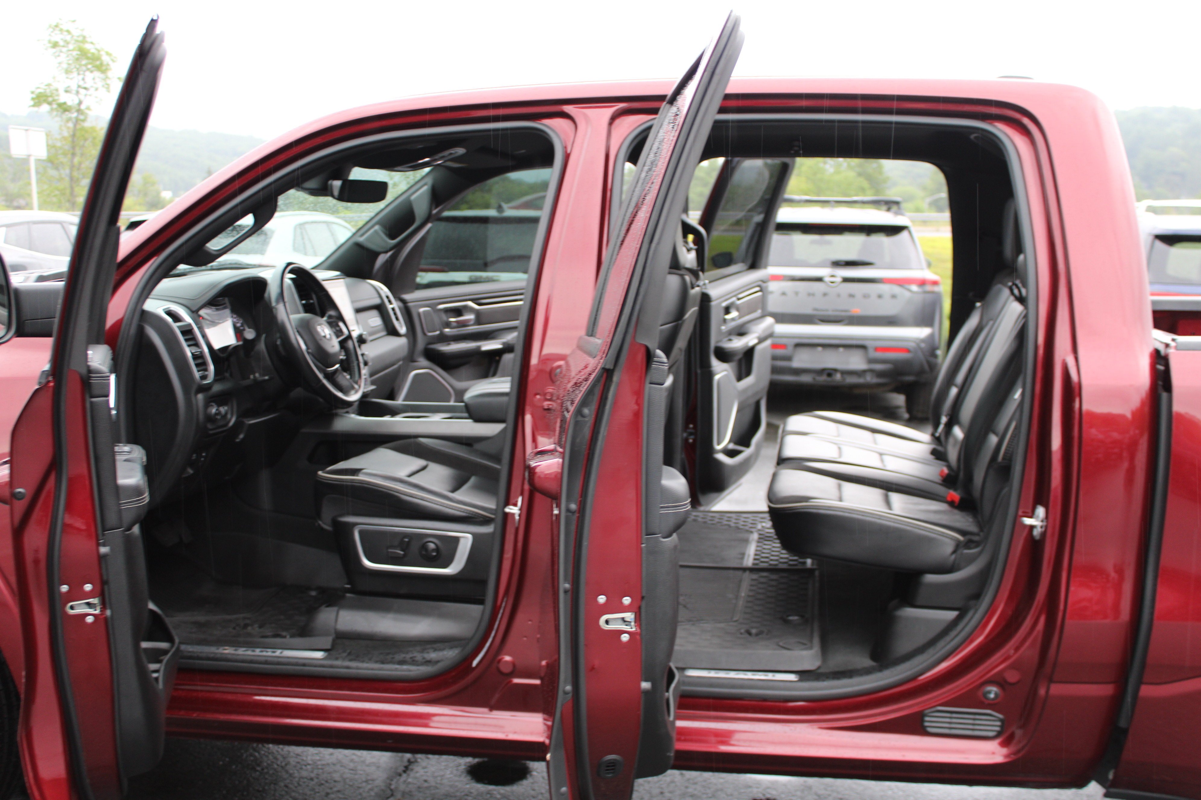 Used 2022 Delmonico Red Pearlcoat Ram Laramie image 15