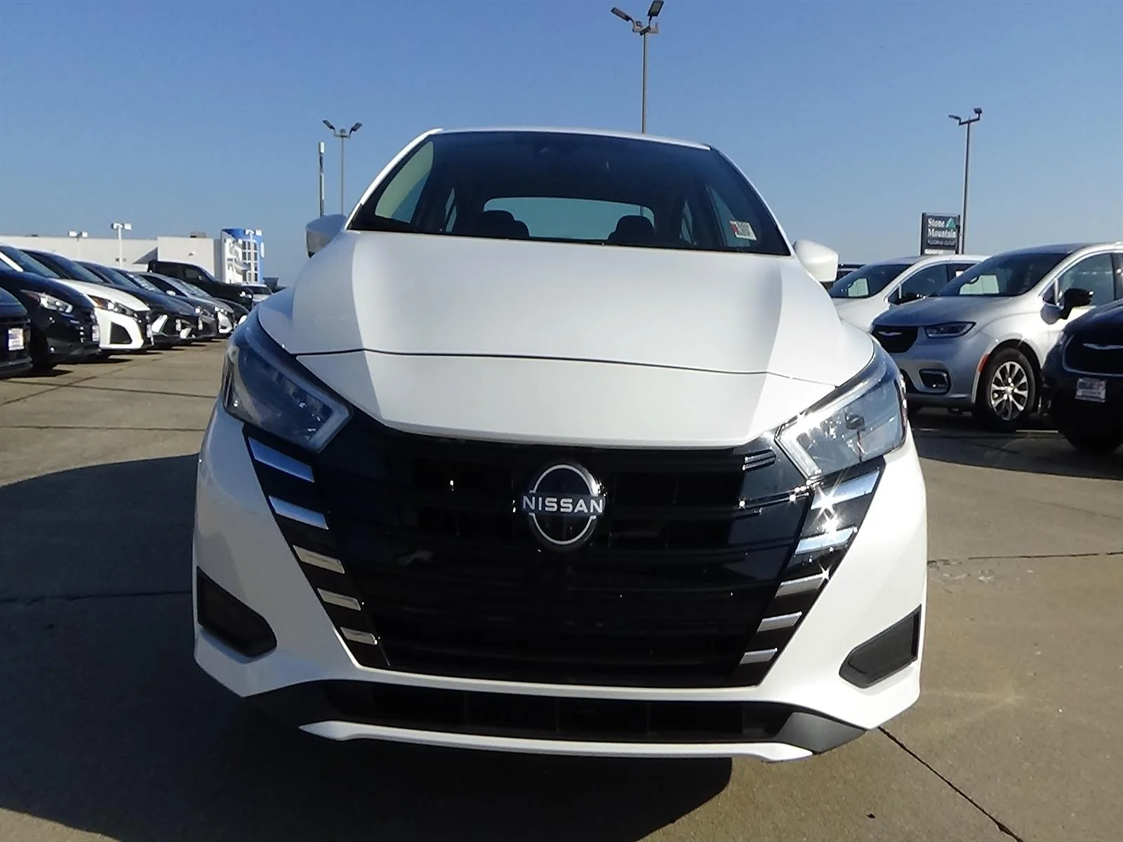 Certified Used 2025 Aspen White Tricoat (qac) Nissan SV image 3
