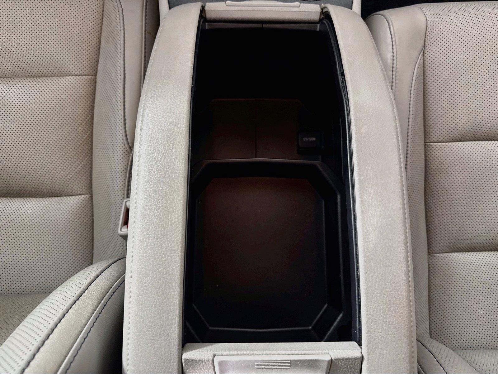 Used 2015 Silver Sky Metallic Toyota Limited image 36