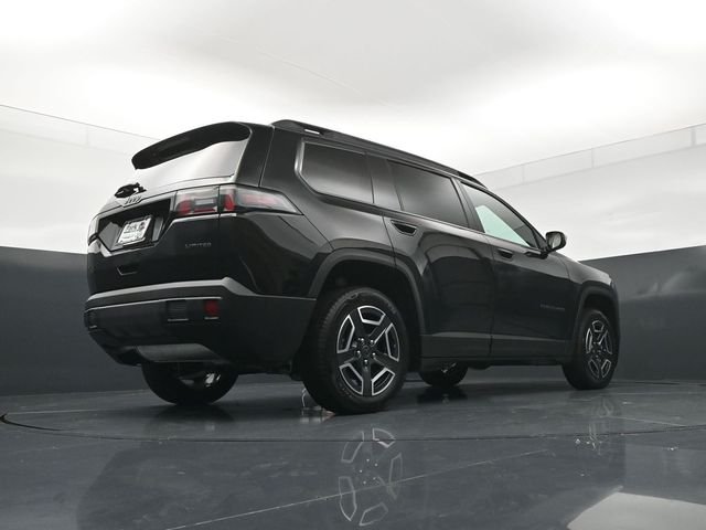 New 2026 Diamond Black Crystal Pearl-Coat Exterior Paint Jeep Limited image 23