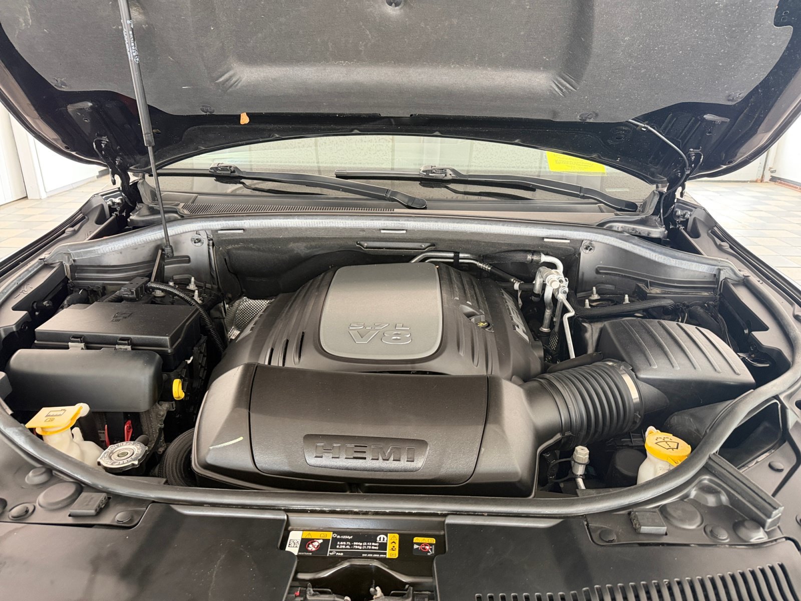 Used 2022 DB Black Clearcoat Dodge R/T Plus image 6