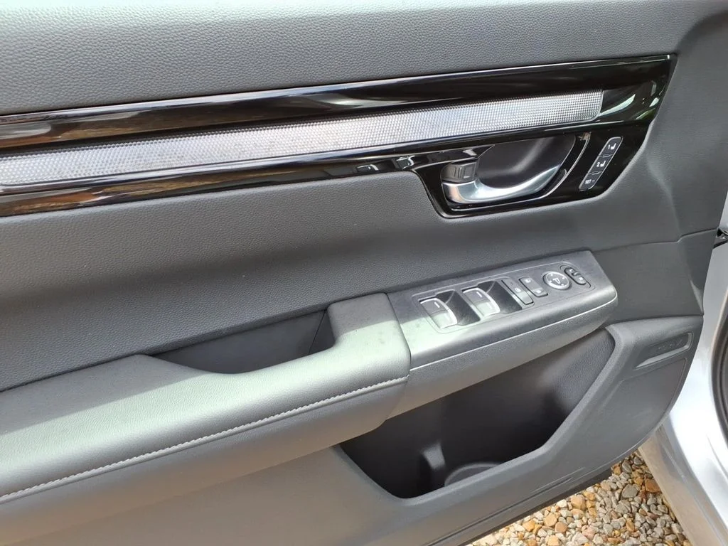 Used 2026 Silver Honda EX-L image 12