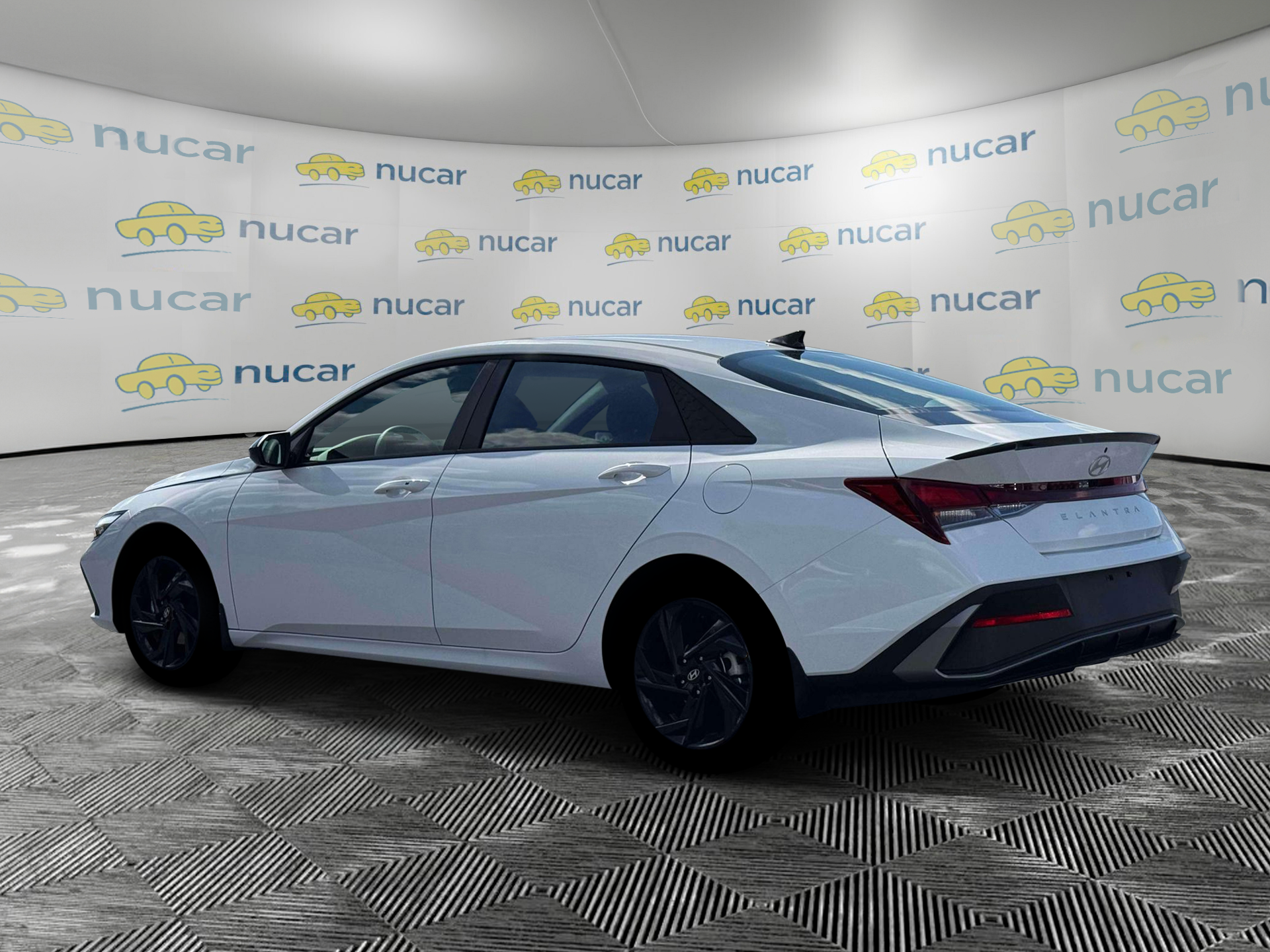 2026 Hyundai Elantra — photo 4