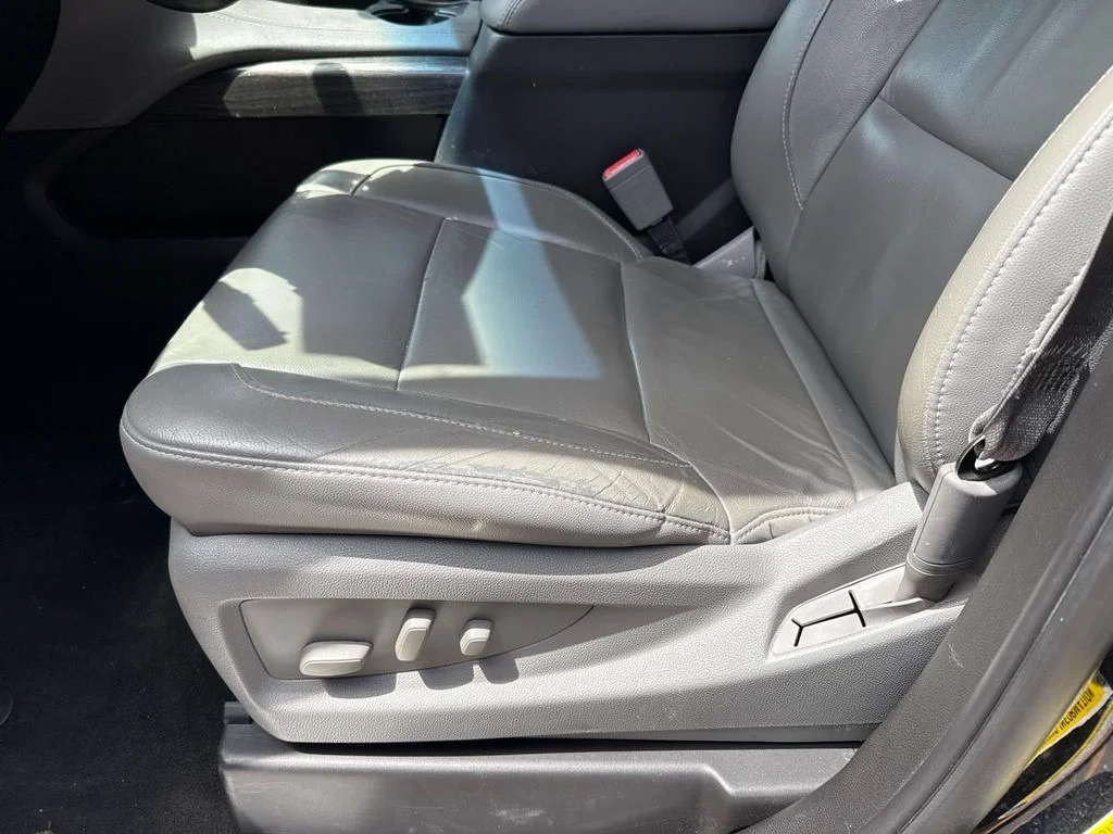 Used 2016 Black Chevrolet LT image 18