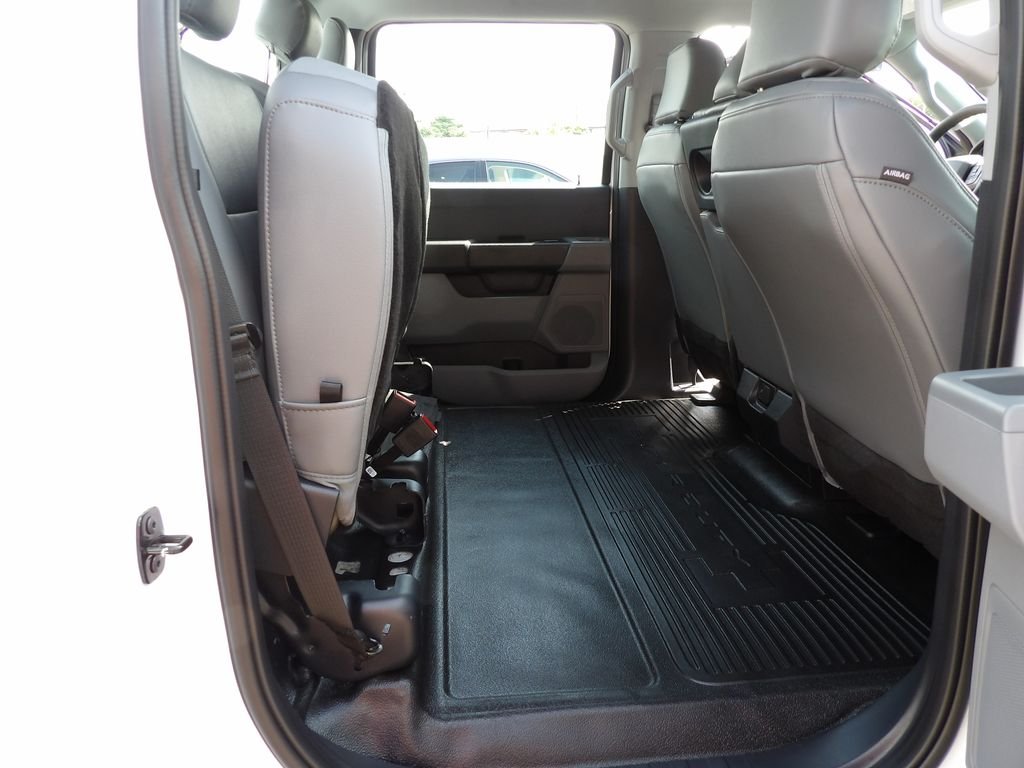 New 2026 Oxford White Ford F-250® XL image 29