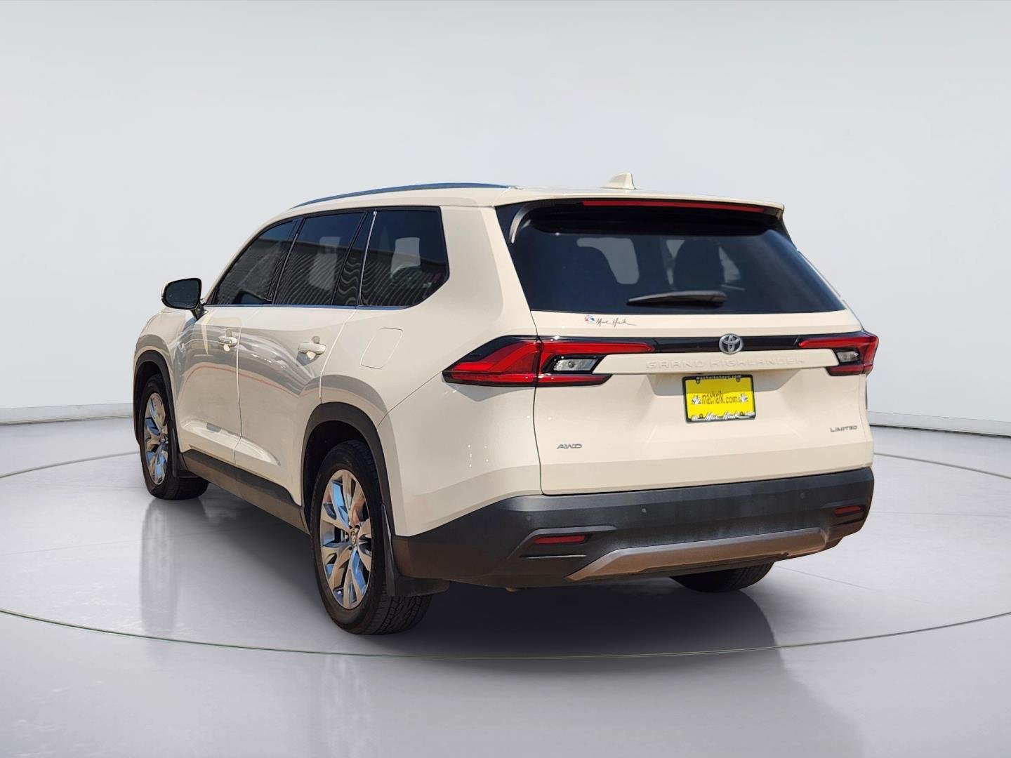2024 Toyota Grand Highlander photo 5 of 32