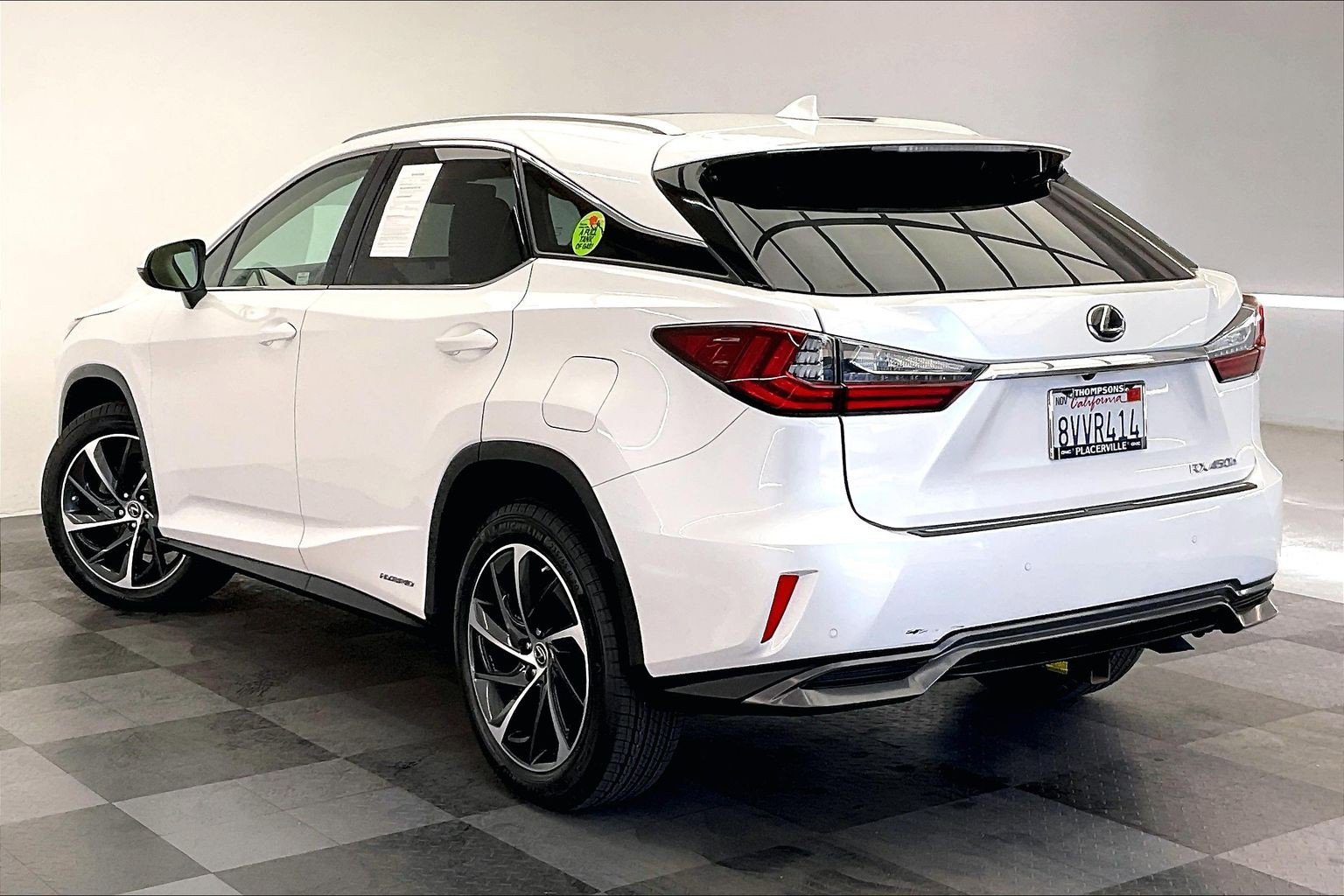 Used 2019 Eminent White Pearl Lexus RX 450h image 10