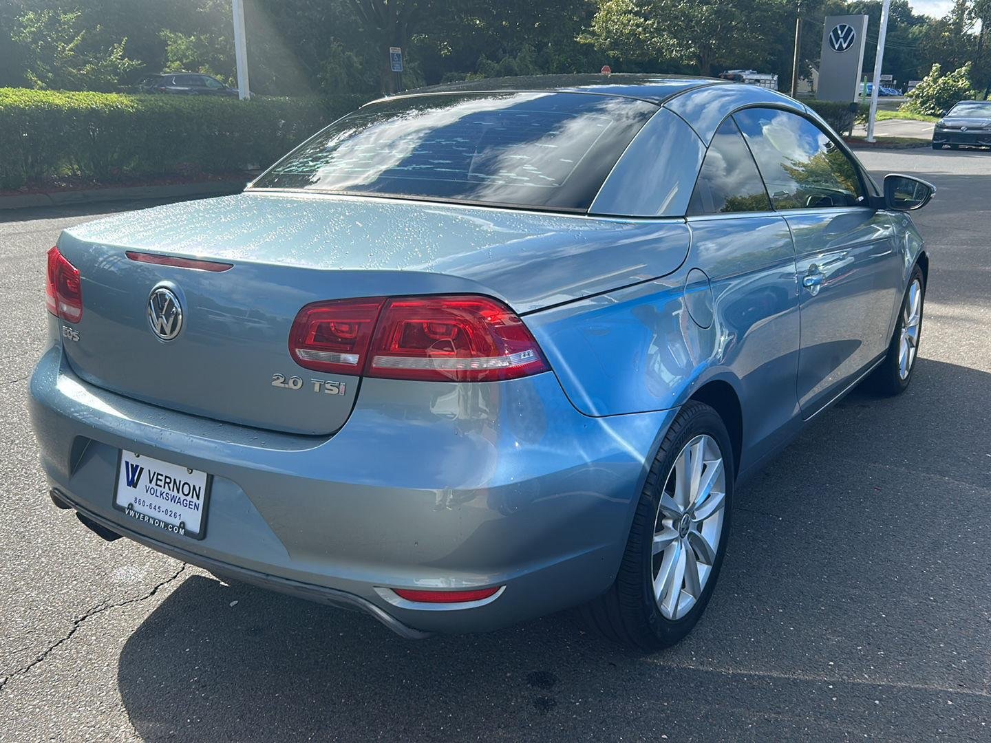 Used 2012 Horizon Blue Metallic Volkswagen Komfort image 4