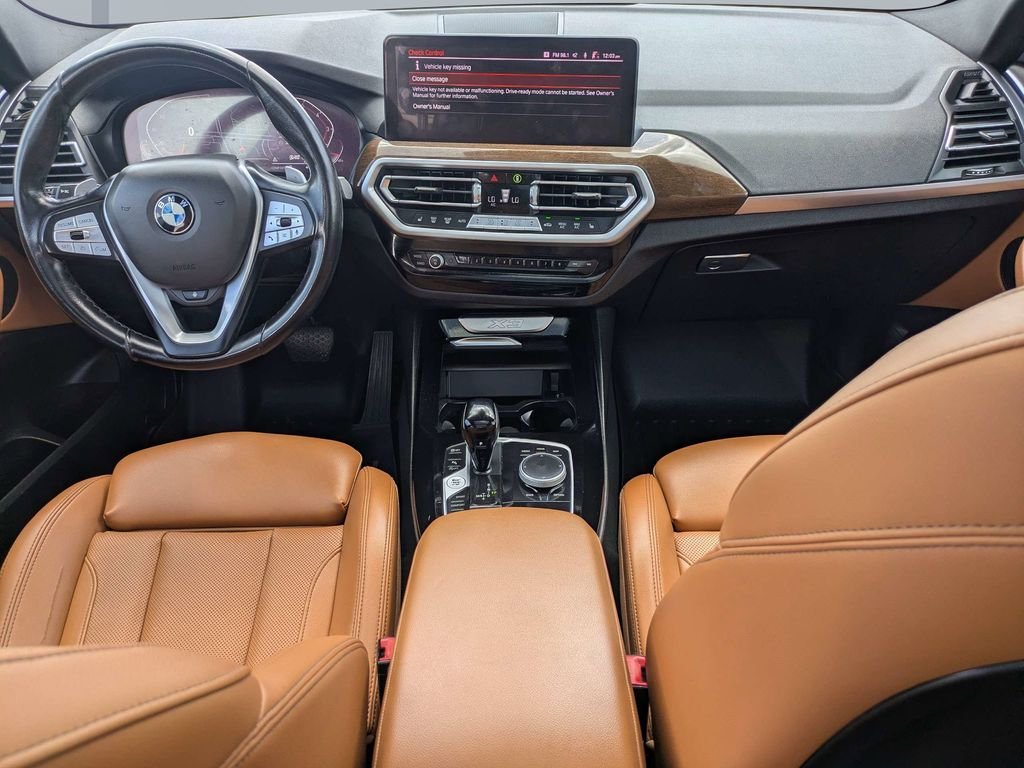 Used 2022 Black BMW sDrive30i image 16