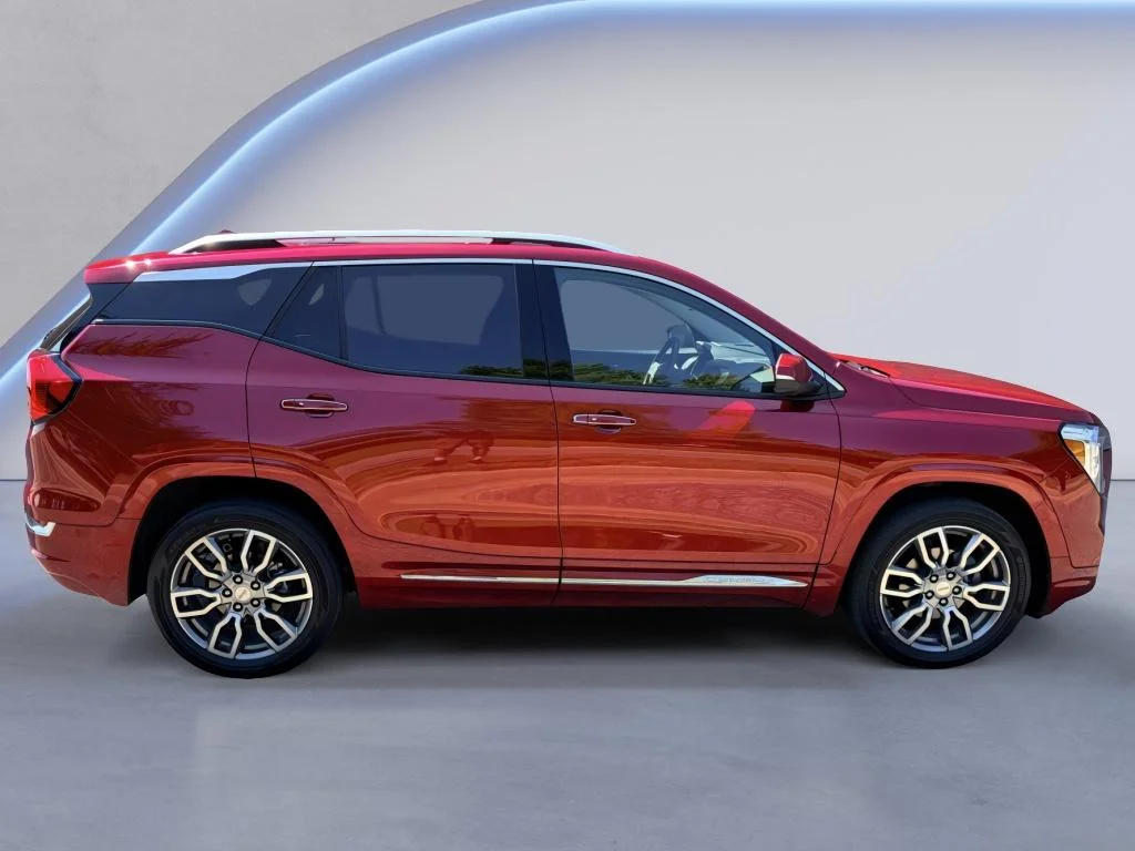 Used 2023 Volcanic Red Tintcoat GMC Denali image 6