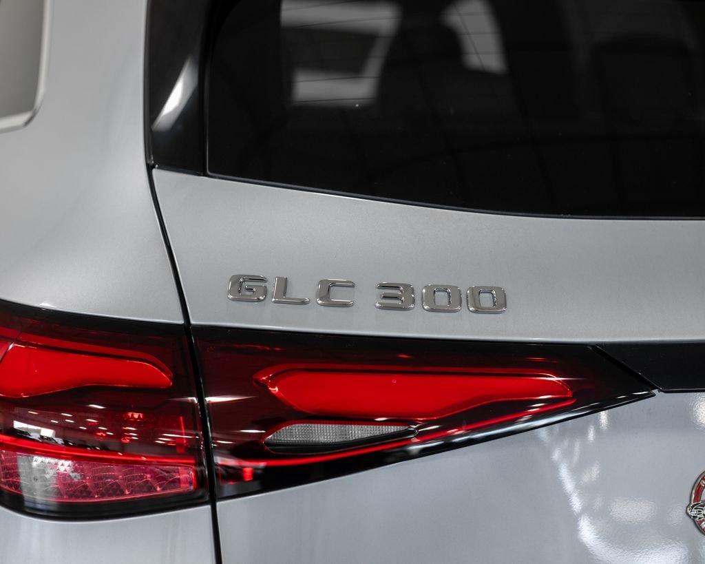 New 2026 Cirrus Silver Metallic Mercedes-Benz GLC 300 image 10