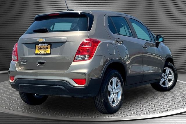 Used 2021 Gray Chevrolet LS image 6