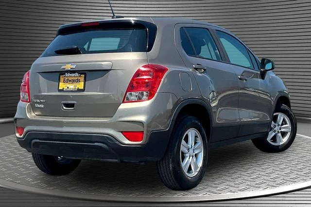 Used 2021 Gray Chevrolet LS image 6