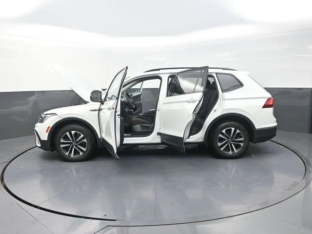 Used 2022  Volkswagen 2.0T S image 34