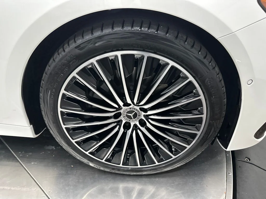 New 2027 White Mercedes-Benz E 350 image 9