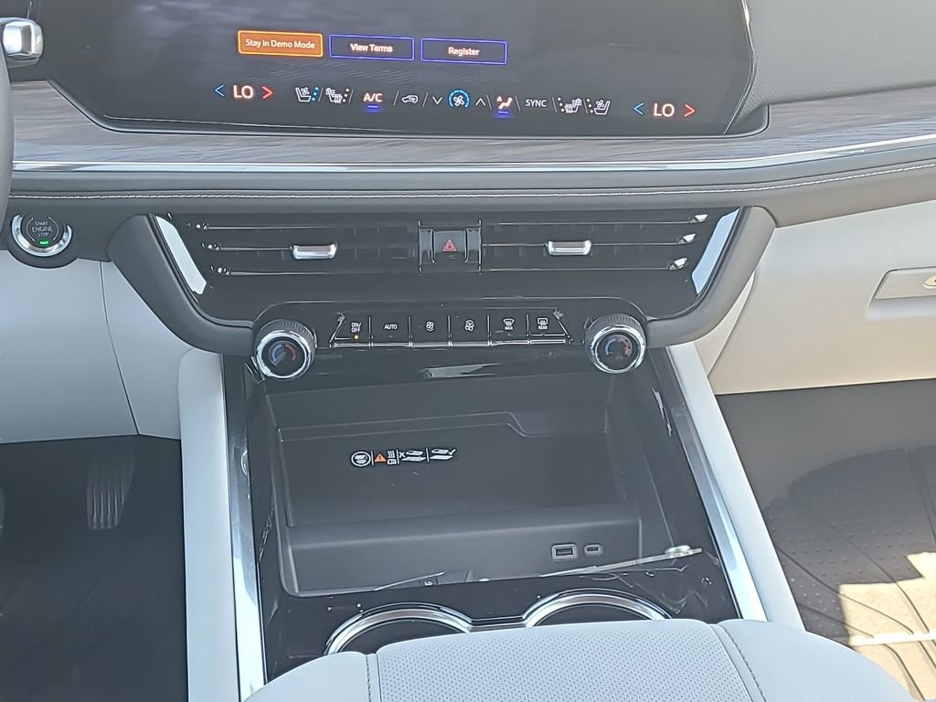 2026 Chevrolet Suburban Premier - Photo 15