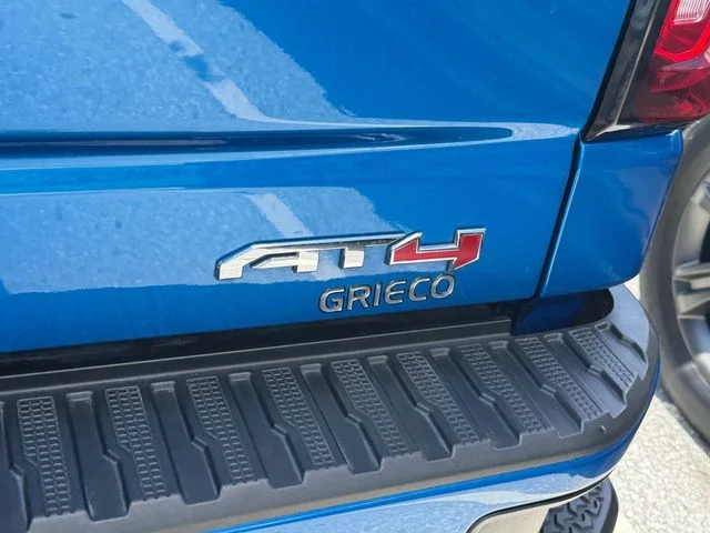 2023 GMC Sierra 1500 AT4 - Photo 12