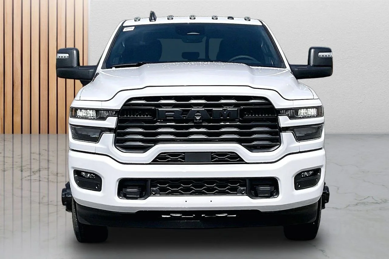 New 2026 Bright White Clear-Coat Exterior Paint RAM Big Horn image 3