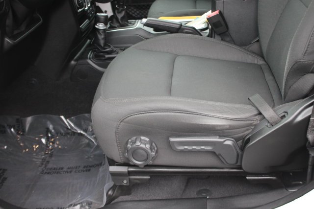 Used 2020 White Jeep Sport S image 19